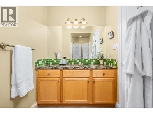 7769 Okanagan Landing Road Unit# 5, Vernon, BC - Indoor Photo Showing Bathroom
