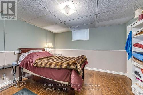 27 Gilcrest Street, Hamilton, ON - Indoor Photo Showing Bedroom