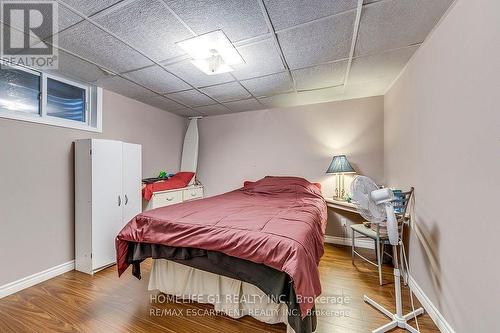 27 Gilcrest Street, Hamilton, ON - Indoor Photo Showing Bedroom