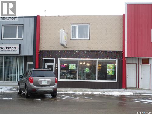 229 Centre Street, Assiniboia, SK 