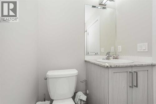405 Sage Hill Grove Nw, Calgary, AB - Indoor Photo Showing Bathroom