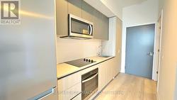 211 - 5858 YONGE STREET  Toronto, ON M2M 3T3