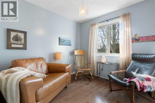 202 Schooner Close Nw, Calgary, AB - Indoor