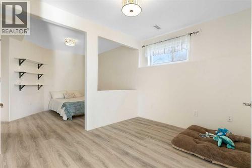 202 Schooner Close Nw, Calgary, AB - Indoor