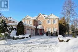 28 WHITE LODGE CRESCENT  Richmond Hill, ON L4C 9A1