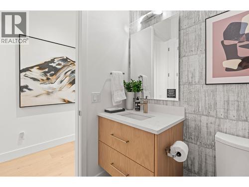 105 Predator Ridge Drive Unit# 22, Vernon, BC - Indoor Photo Showing Bathroom