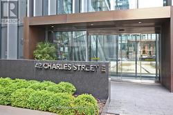 3107 - 42 CHARLES STREET E  Toronto, ON M4Y 1T4