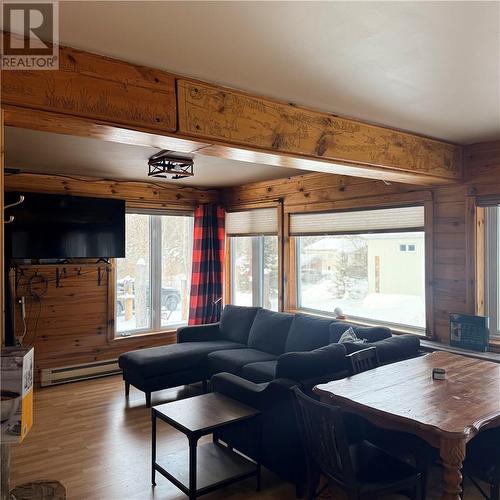 110 Champlain Trail, Westree, ON - Indoor Photo Showing Living Room