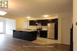 111 BOND HEAD COURT  Milton, ON L9E 1G6