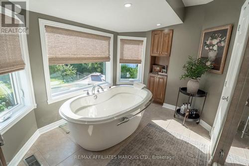 1733 Blakely Drive, Cornwall, ON - Indoor Photo Showing Bathroom