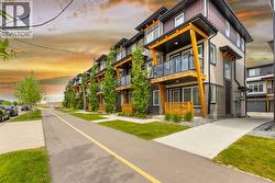 572 Savanna Boulevard NE  Calgary, AB T3J 0Y2