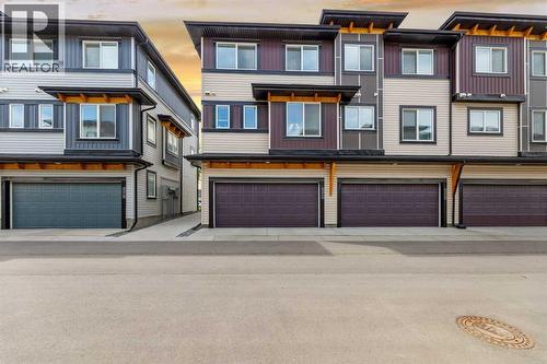 572 Savanna Boulevard Ne, Calgary, AB - Outdoor With Facade