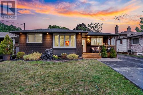 57 WOODROW STREET  St. Catharines (Secord Woods), ON L2P 2A4