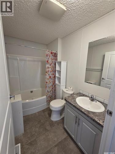 413 Railway Street, Kipling, SK - Indoor Photo Showing Bathroom