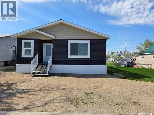 413 Railway Street, Kipling, SK - Outdoor