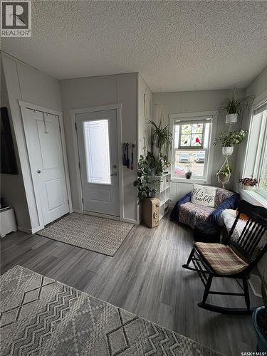 413 Railway Street, Kipling, SK - Indoor Photo Showing Living Room