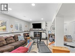 Downstairs Living room - 