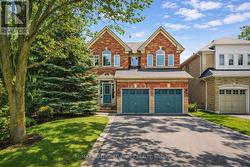 228 SAWMILL VALLEY DRIVE  Newmarket, ON L3X 2W1