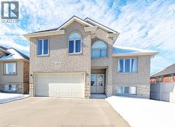4001 COSENZA STREET  Windsor, ON N9G 0A5