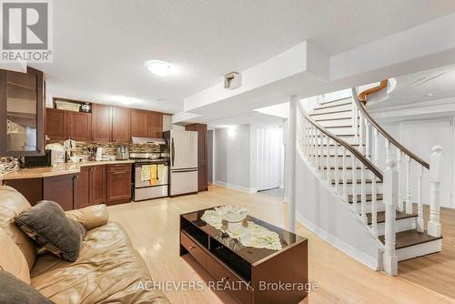 4024 Longo Circle E, Mississauga, ON - Indoor Photo Showing Other Room