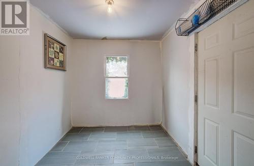 83 Sanford Avenue N, Hamilton, ON - Indoor Photo Showing Other Room