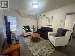 331 King Living Room - 