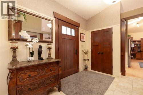 1003 Canyon Boulevard W, Lethbridge, AB - Indoor Photo Showing Other Room