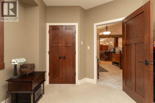 1003 Canyon Boulevard W, Lethbridge, AB - Indoor Photo Showing Other Room