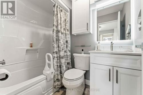 - - 13 Corley Private, Ottawa, ON - Indoor Photo Showing Bathroom