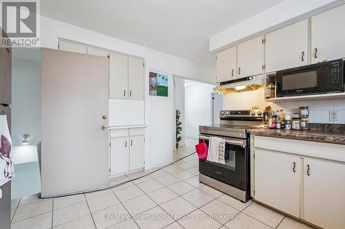 15 Fairview Boulevard, Guelph (Dovercliffe Park/Old University), ON - Indoor Photo Showing Kitchen