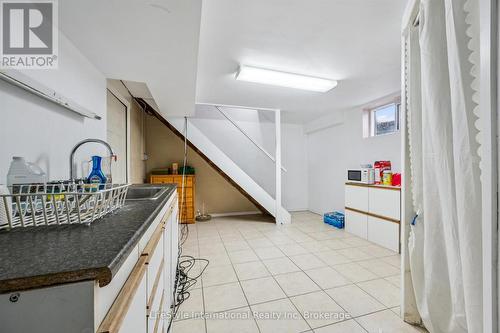 15 Fairview Boulevard, Guelph (Dovercliffe Park/Old University), ON - Indoor