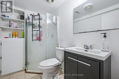 15 Fairview Boulevard, Guelph (Dovercliffe Park/Old University), ON - Indoor Photo Showing Bathroom