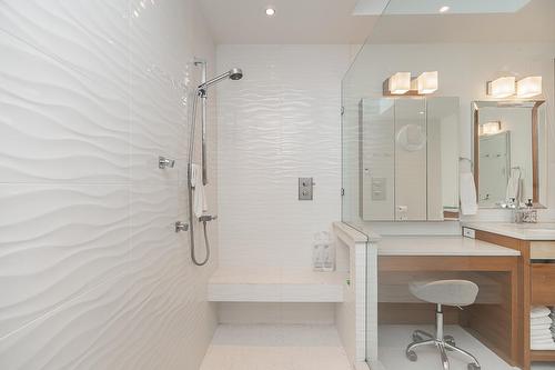 16114 20 Avenue, Surrey, BC 