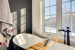 Salle de bains attenante à la CCP - 