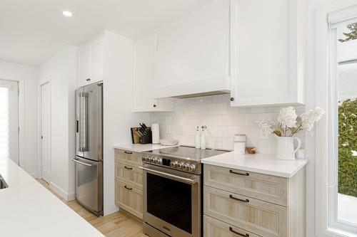 Kitchen - 88 29E Avenue, Saint-Eustache, QC - Indoor Photo Showing Kitchen With Upgraded Kitchen