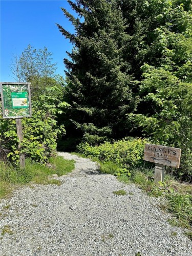 Sl 22 Bishops Walk Rd, Salt Spring, BC 