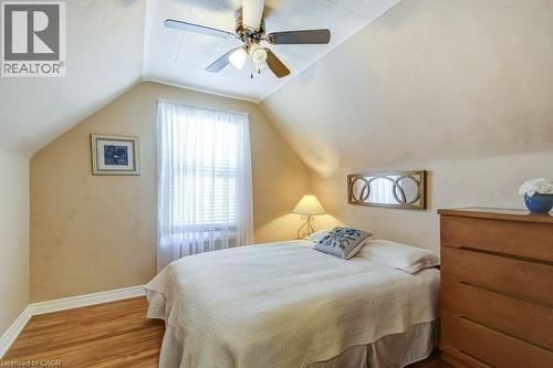 120 Cope Street, Hamilton, ON - Indoor Photo Showing Bedroom