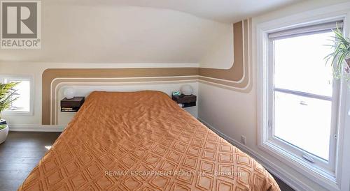 15 Century Street, Hamilton, ON - Indoor Photo Showing Bedroom