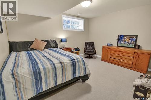 207 Kutz Crescent, Saskatoon, SK - Indoor Photo Showing Bedroom
