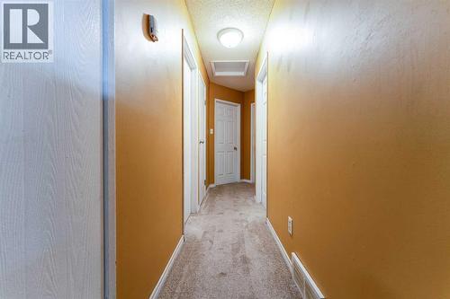 350 33 Avenue Ne, Calgary, AB - Indoor Photo Showing Other Room