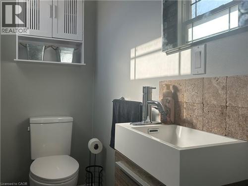 36 Angela Crescent, Cambridge, ON - Indoor Photo Showing Bathroom