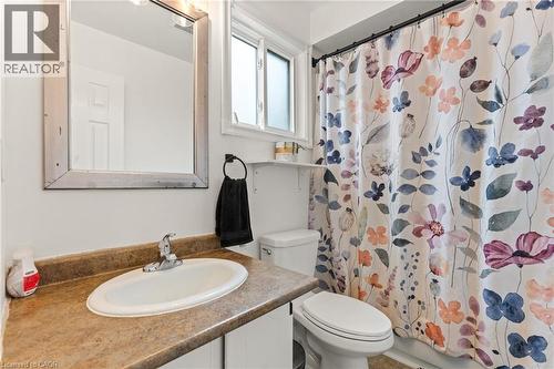 36 Angela Crescent, Cambridge, ON - Indoor Photo Showing Bathroom