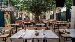 337 KING STREET W  Toronto, ON M5V 2E7