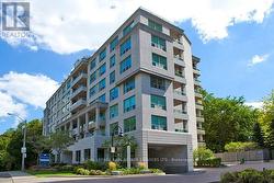 606 - 17 BROOKBANKS DRIVE  Toronto, ON M3A 3R9