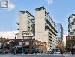 905 - 388 RICHMOND STREET W  Toronto, ON M5V 3P1