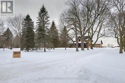 19572 CENTRE STREET  East Gwillimbury, ON L0G 1M0