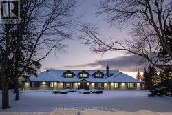 14 BOWMAN AVENUE  Brampton, ON L6P 0X5