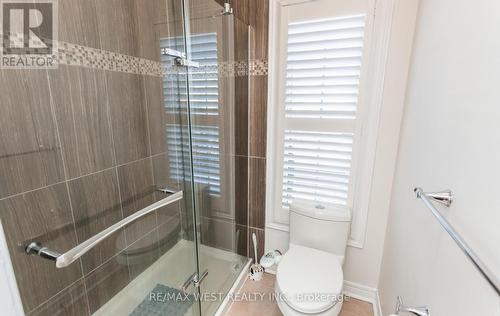4653 Colombo Crescent, Mississauga, ON - Indoor Photo Showing Bathroom