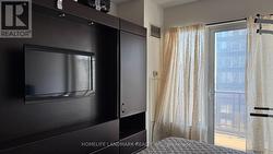 1812 - 385 PRINCE OF WALES DRIVE  Mississauga, ON L5B 0C6