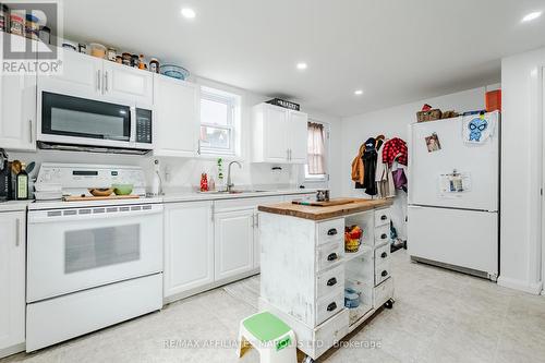 140 Adolphus Street, Cornwall, ON - Indoor Photo Showing Kitchen